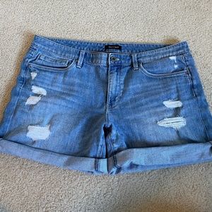 Shorts White House Black Market size 14